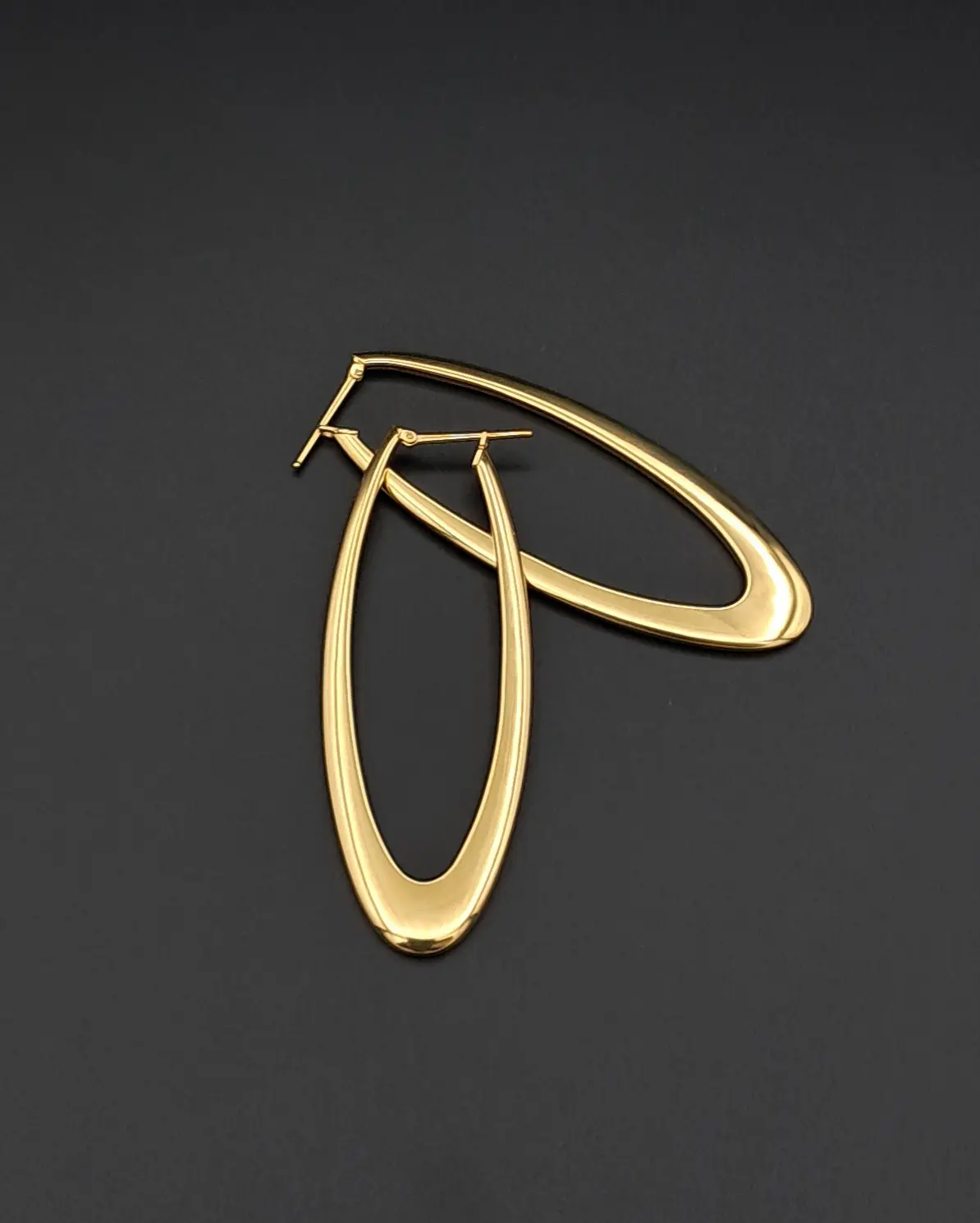 گوشواره بیضی برند آکوا طرح ایتالیایی