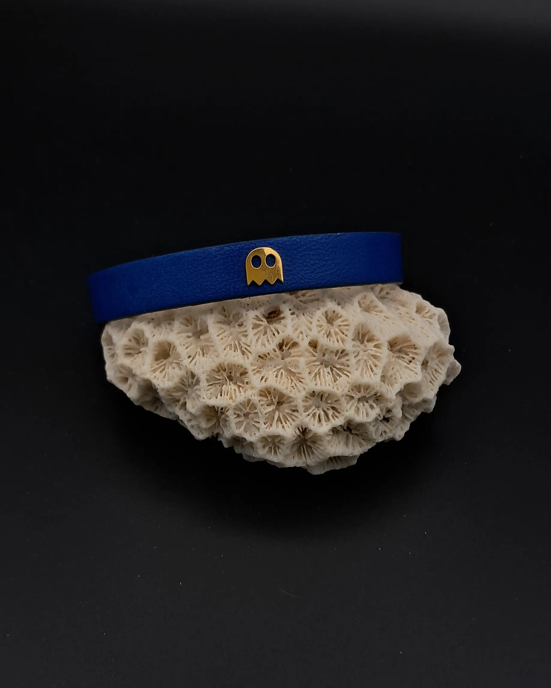 دستبند چرمی آبی نفتی