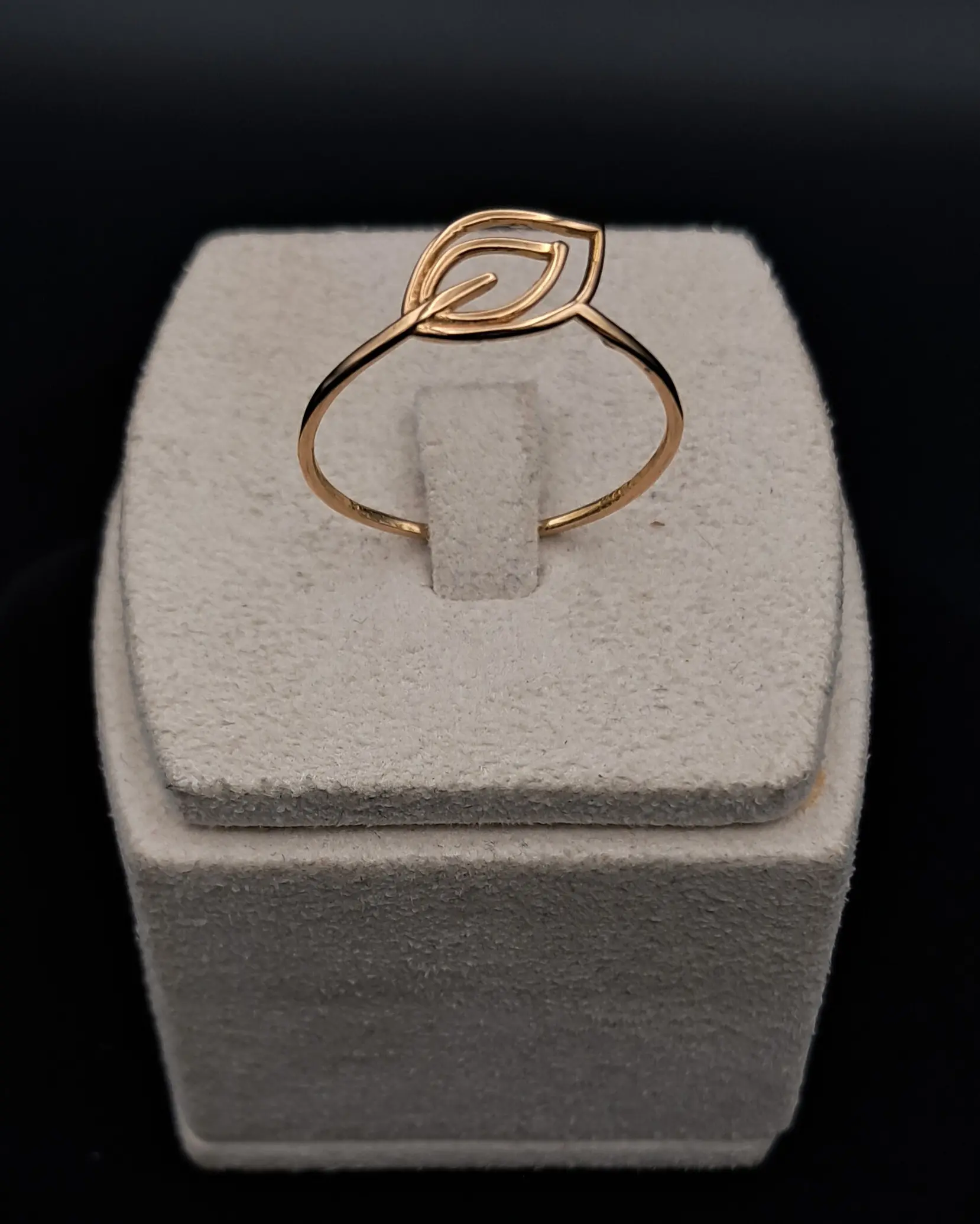 انگشتر مینیمال برگ