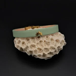 دستبند چرمی سبز کم رنگ