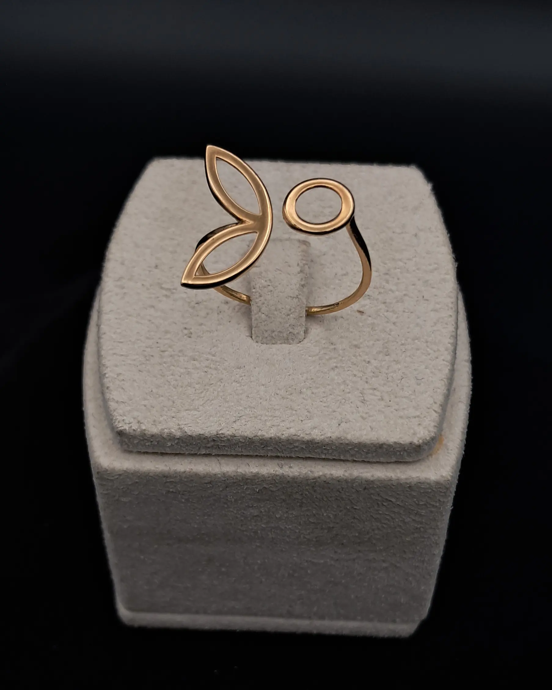 انگشتر مینیمال نیمه پروانه