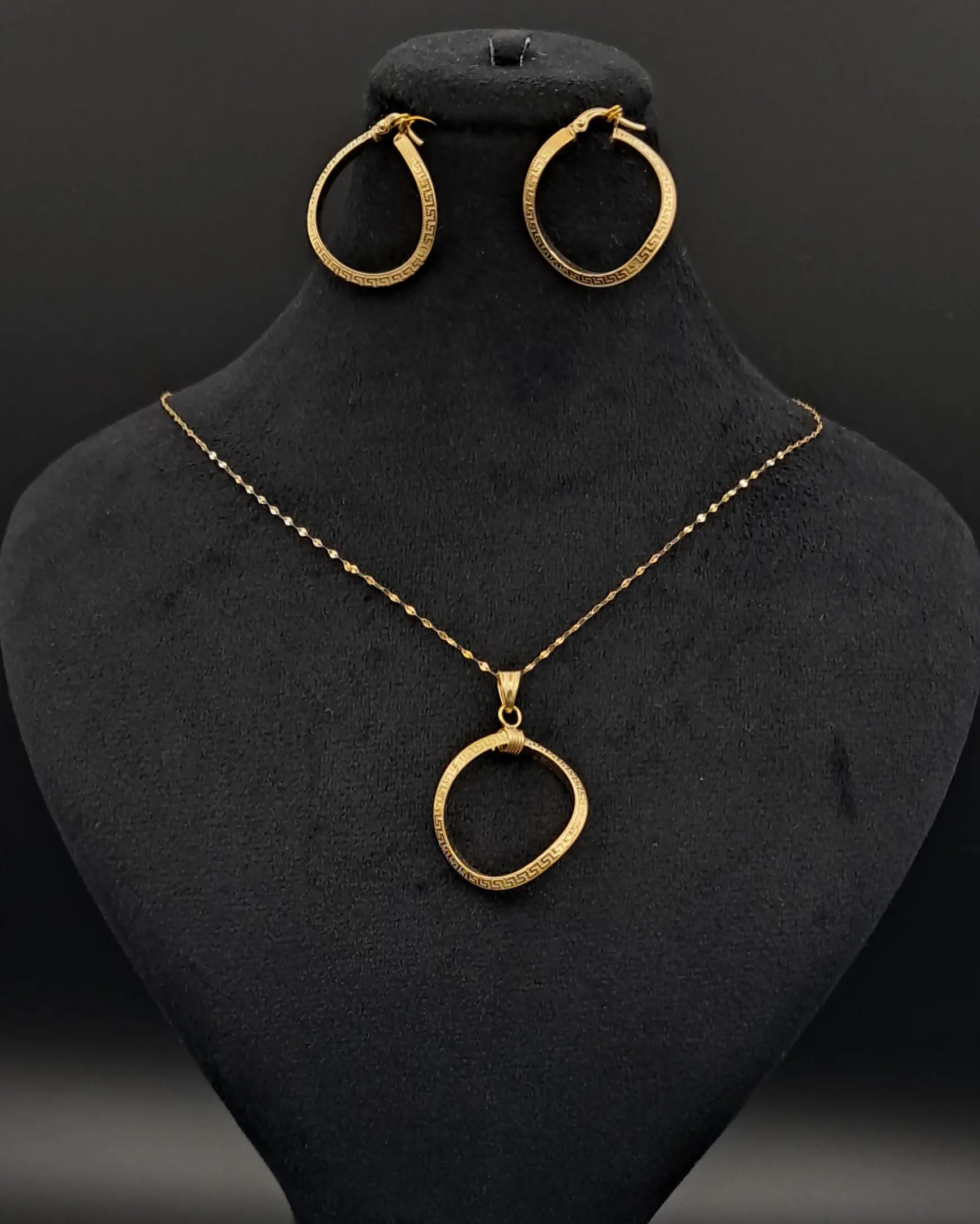 ست گوشواره و توسینه ای مدل ورساچی طرح ایتالیایی