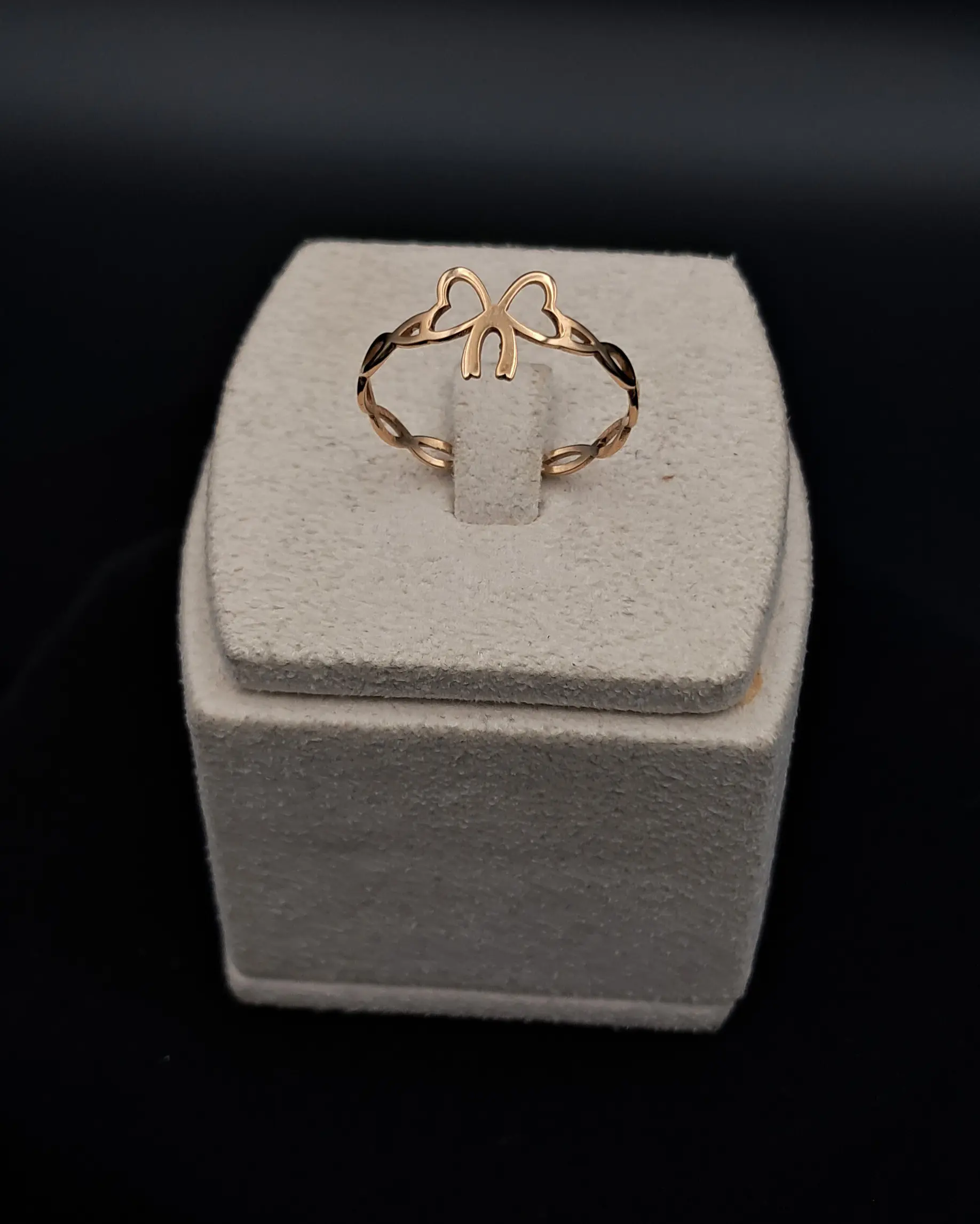 انگشتر مینیمال پاپیون