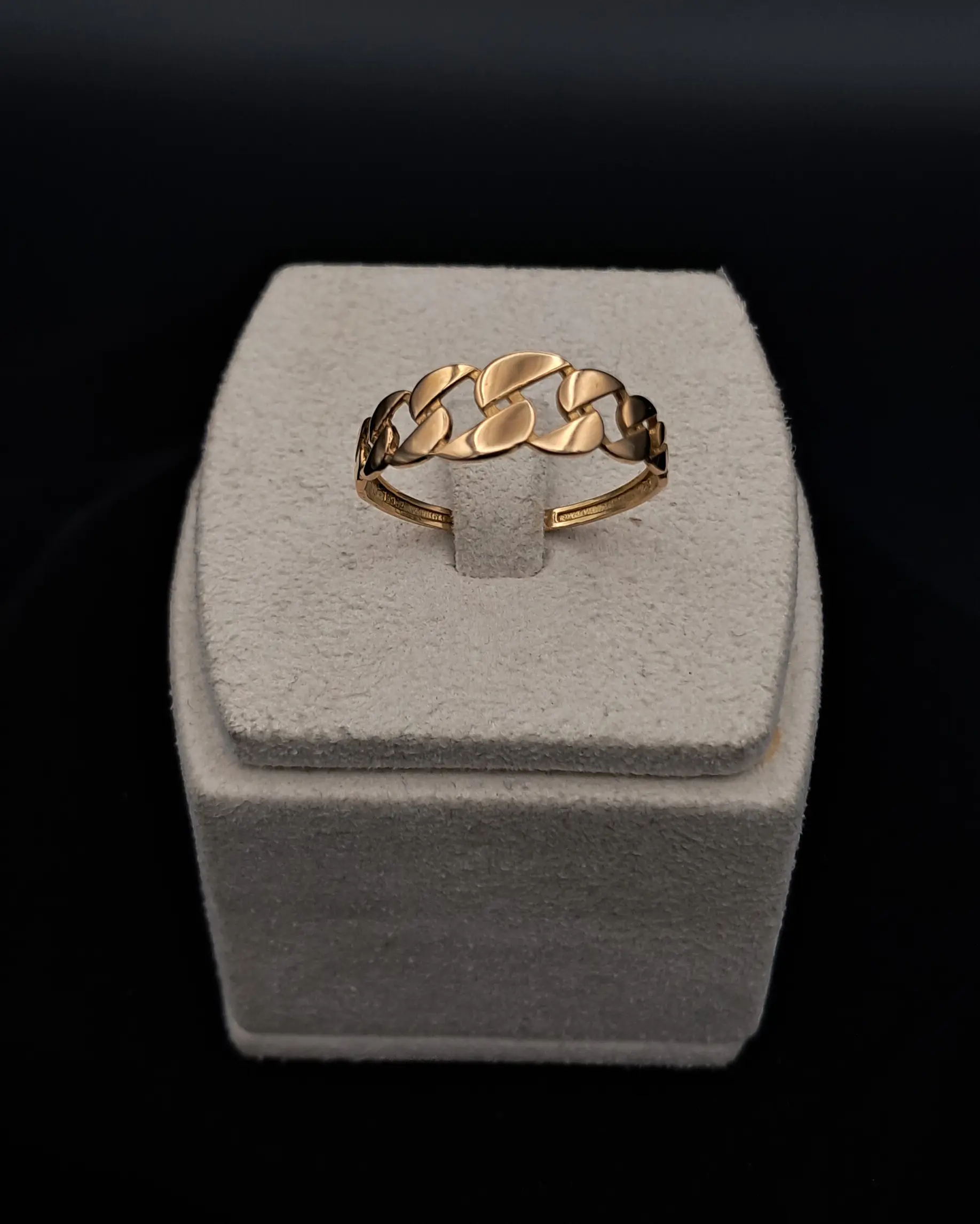 انگشتر کارتیه